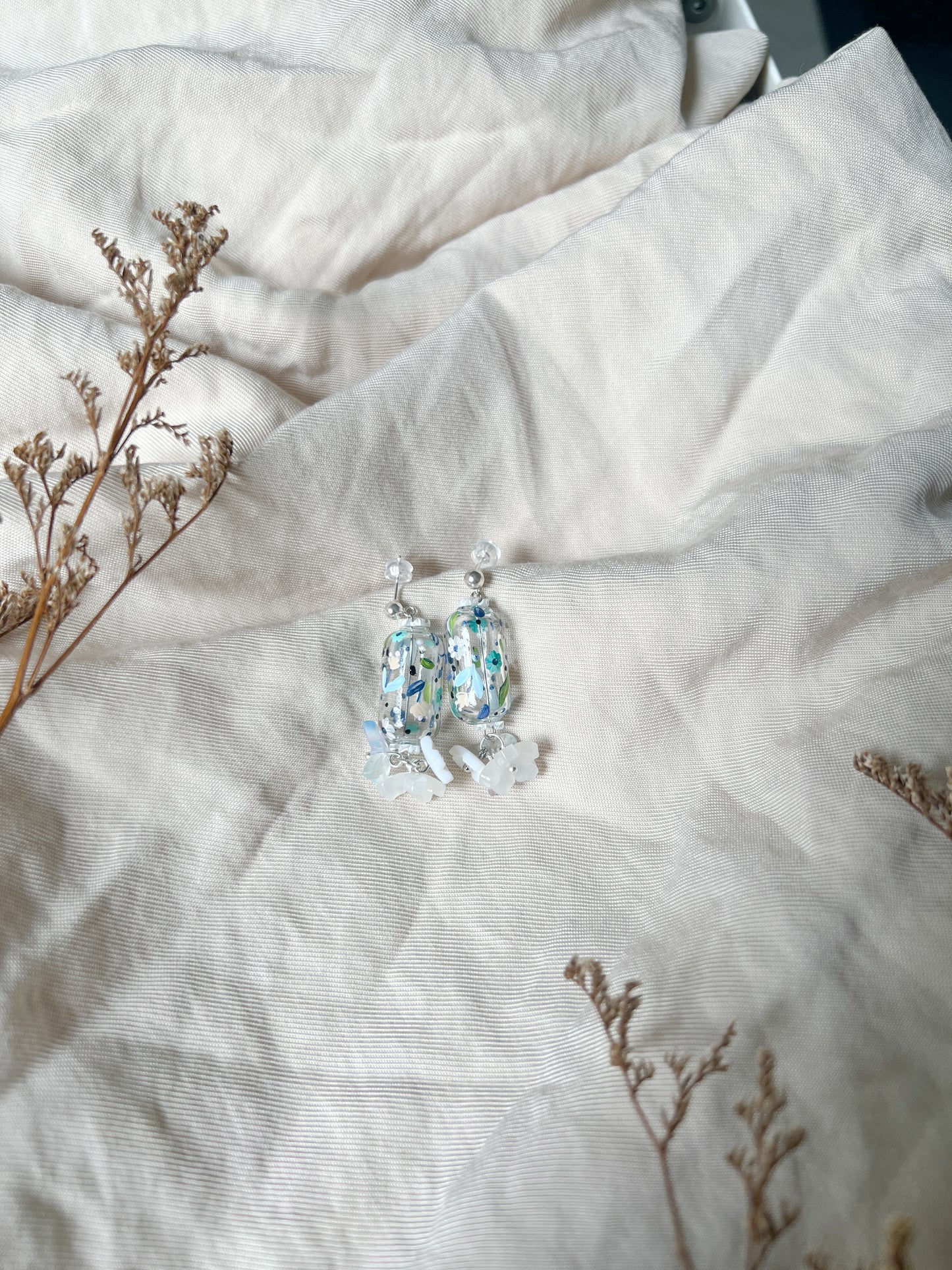 Sapphire floral Earrings (925 silver)
