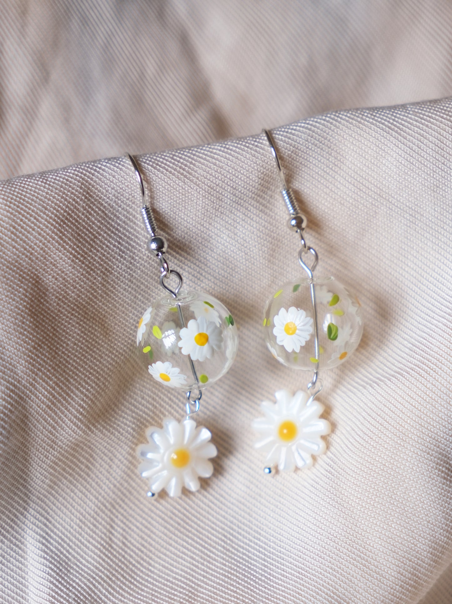 Little Daisy (Fish Hook)