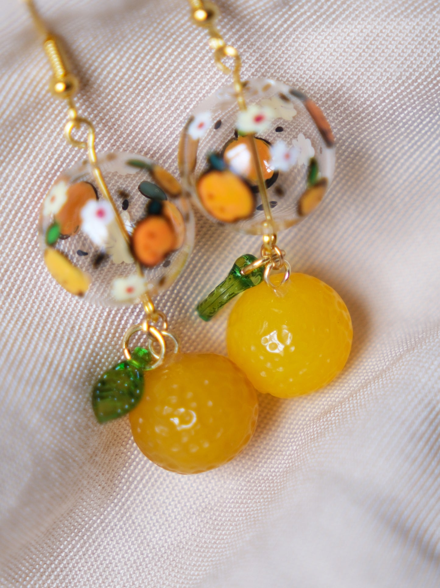 Orange Dangling