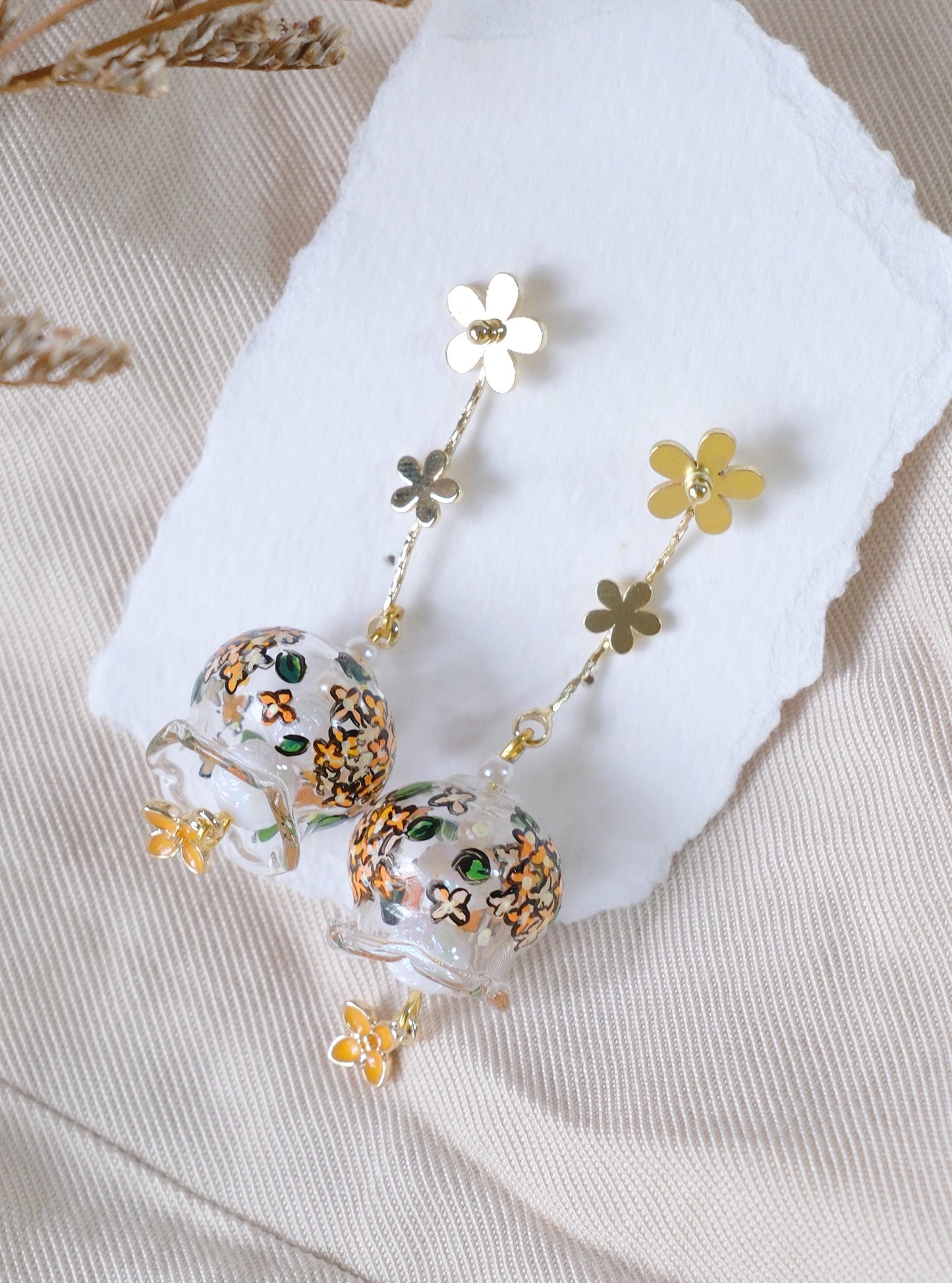 Warm Hydrangea (flower studs)