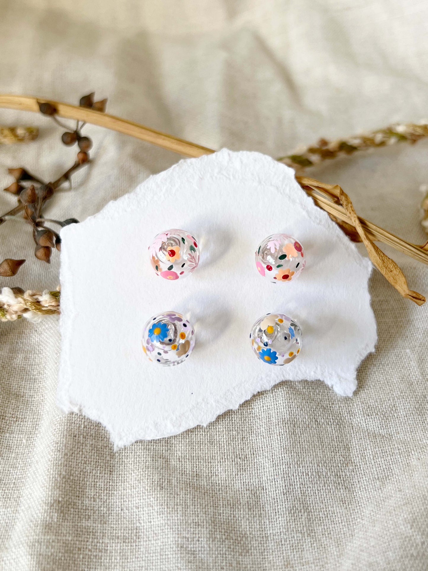 Blossoming Little Studs D set - 2 pairs