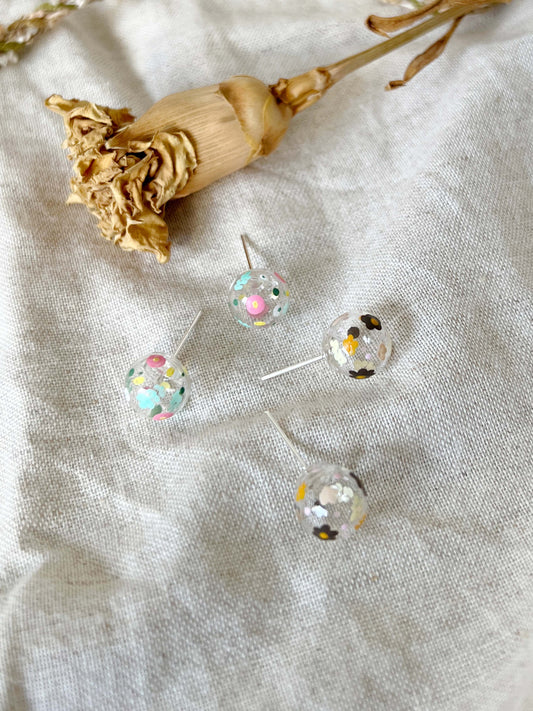 Blossoming Little Studs E set - 2 pairs