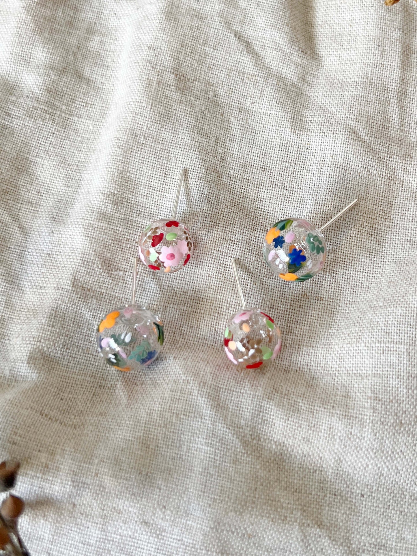 Blossoming Little Studs H set - 2 pairs