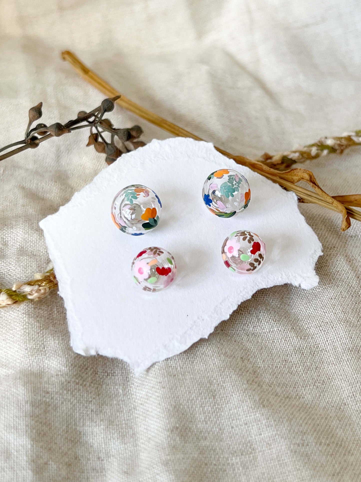 Blossoming Little Studs H set - 2 pairs