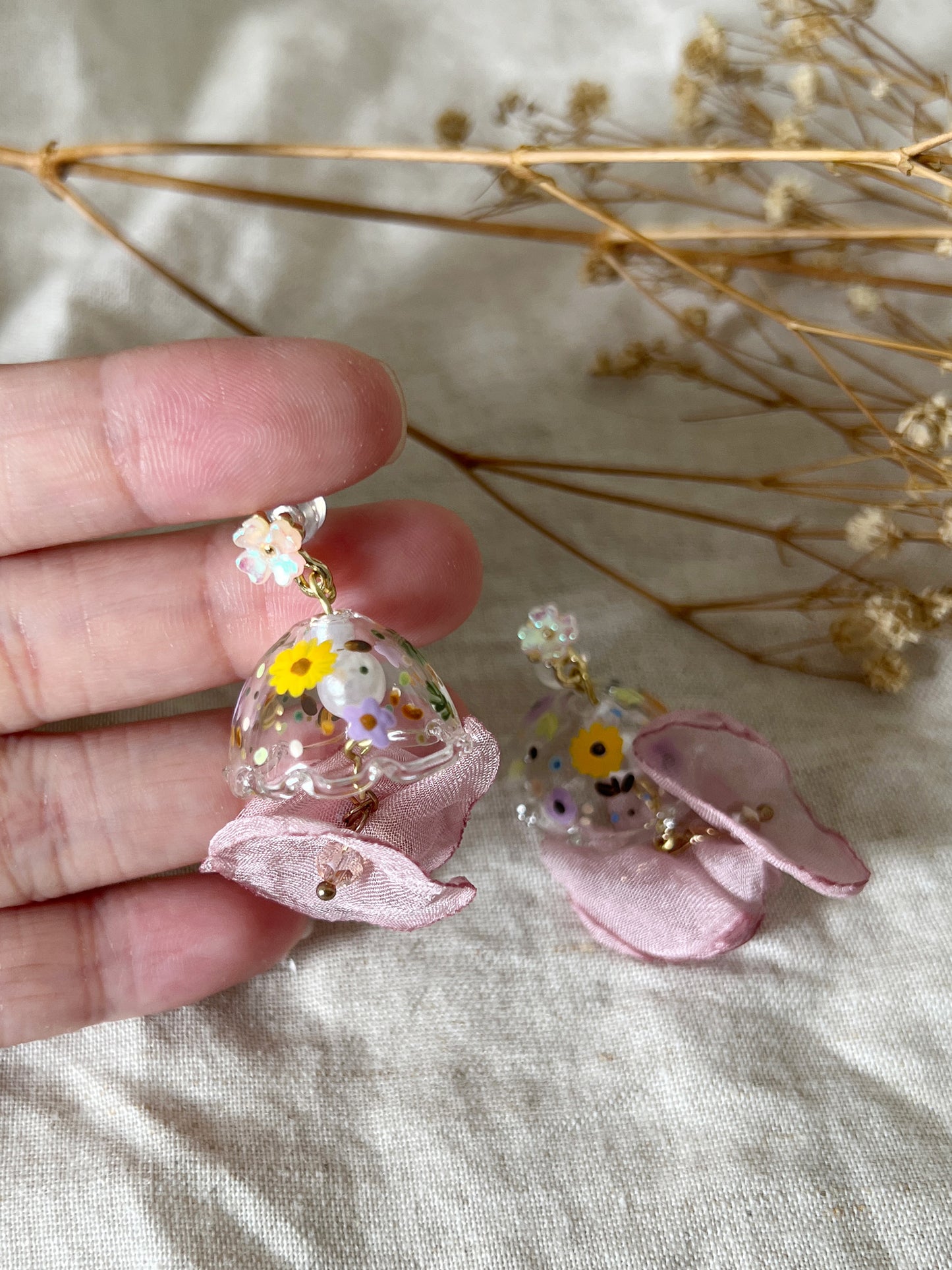 Floral Jellyfish Dangling (pink petals)