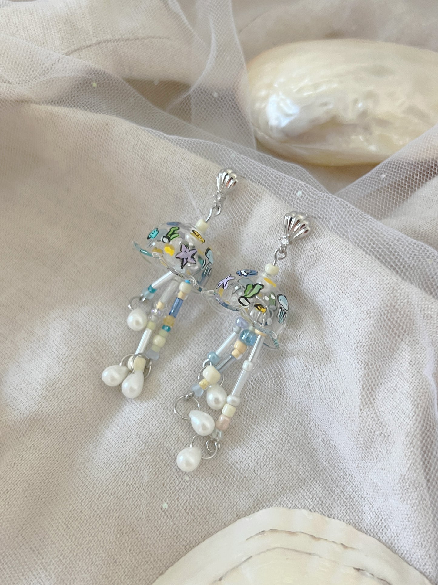 Ocean Jellyfish (925 seashell studs)