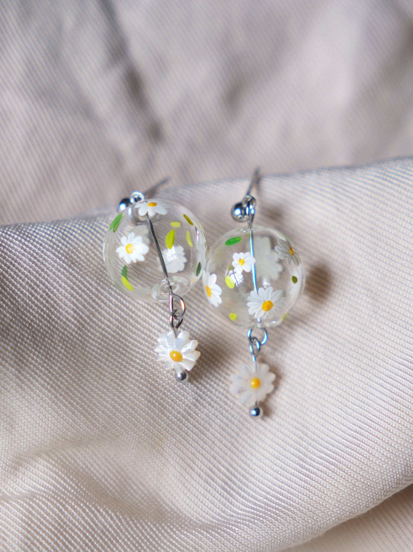 Little Daisy (Ball Studs)