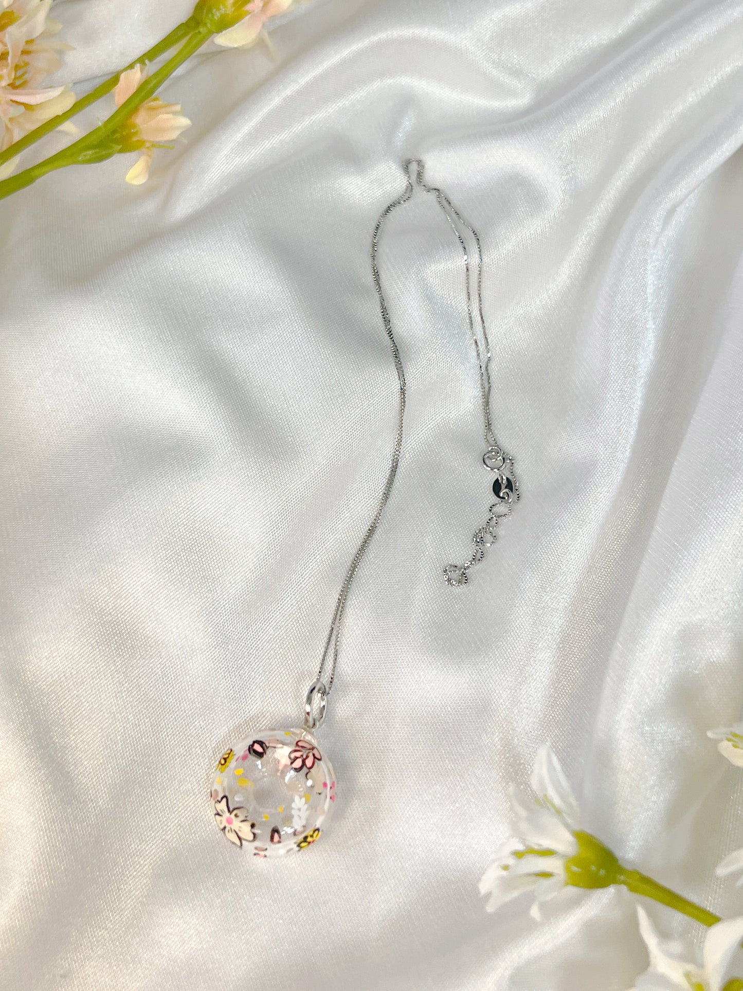 Spring Donut Floral Necklace (925 Silver)