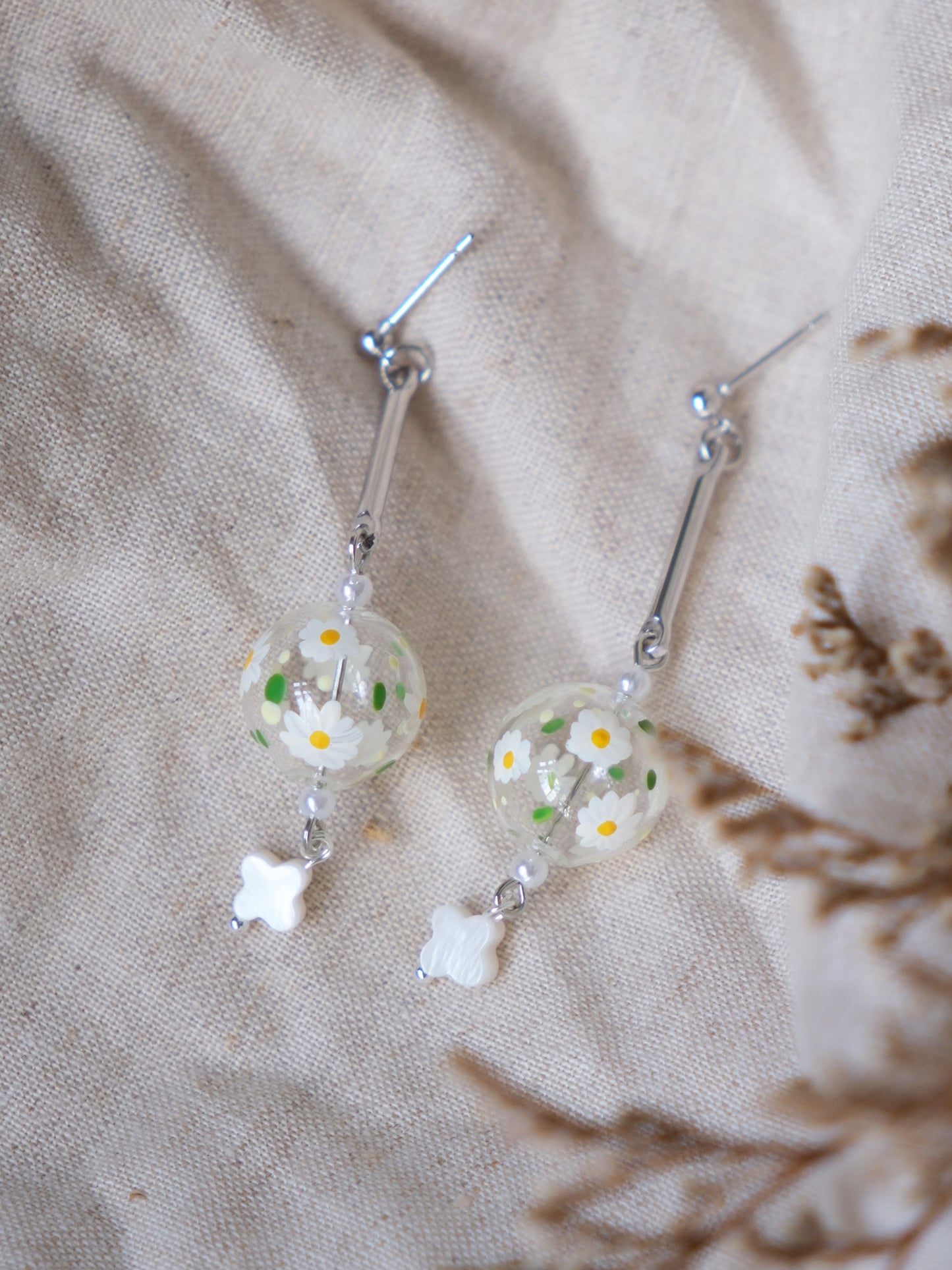 Little Daisy (studs dangling)