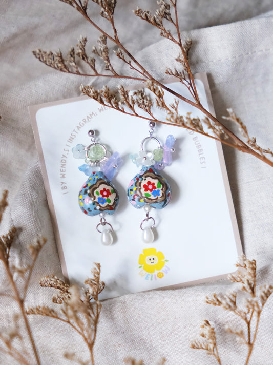 Mini Vase Pop Earrings (light blue)