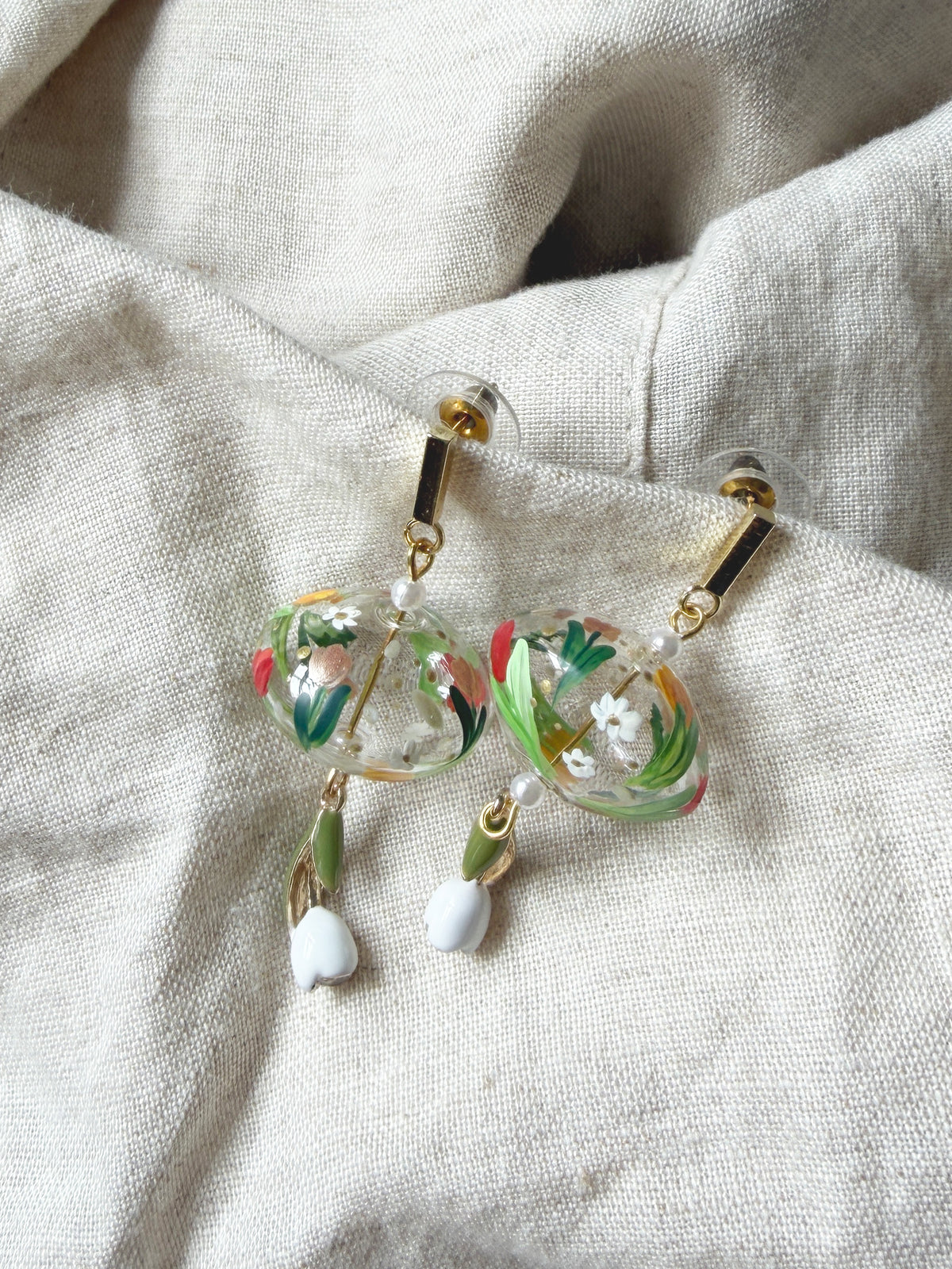 Tulip Whisper (white)