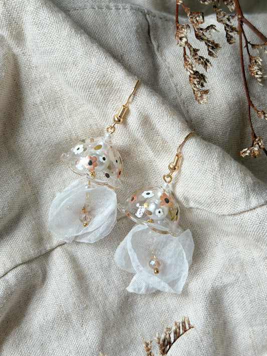 White Whisper Dangling