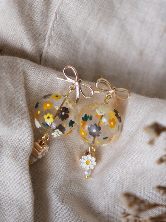 Sunflowers Lover (925 Silver Ribbon Studs)