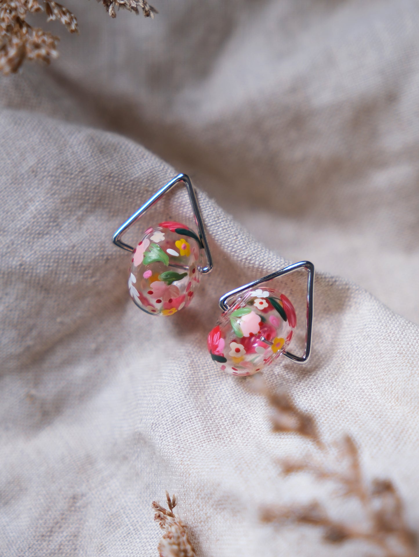 Blossom Floral Triangle Ring Studs (925 silver)