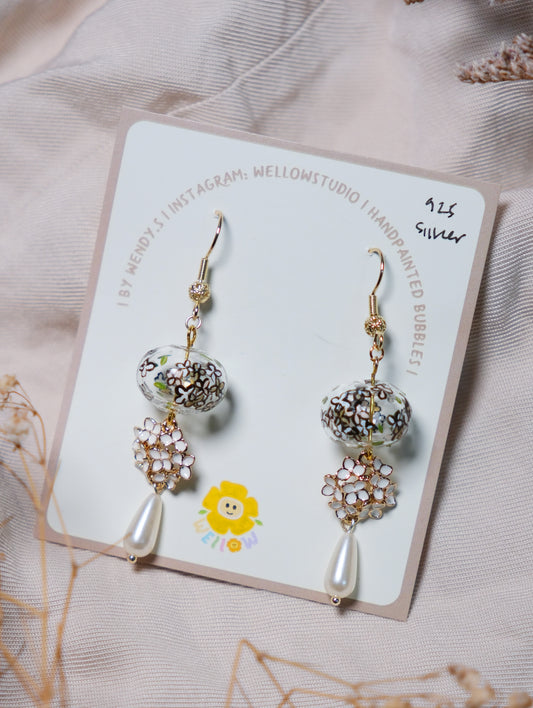 White Hydrangea (925 silver)