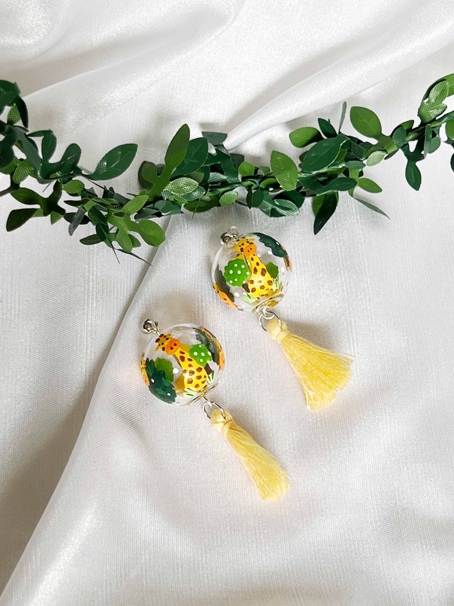 Giraffe Bubbles with yellow tassels